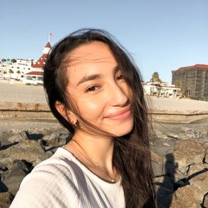 Meet your Posher, Ximena